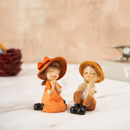 Adorable Romantic Couple Statue A Boy and A Girl