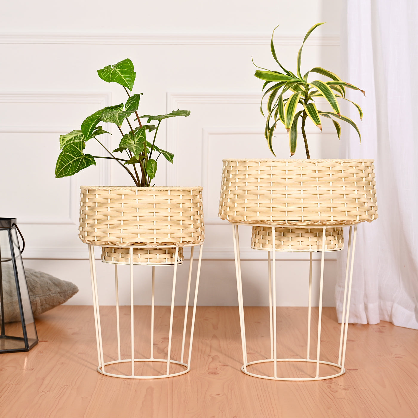 Hand Woven Planter with Stand 2 Piece