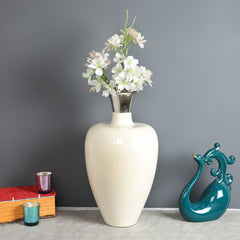 "Urn Deidra"White Brass Vase