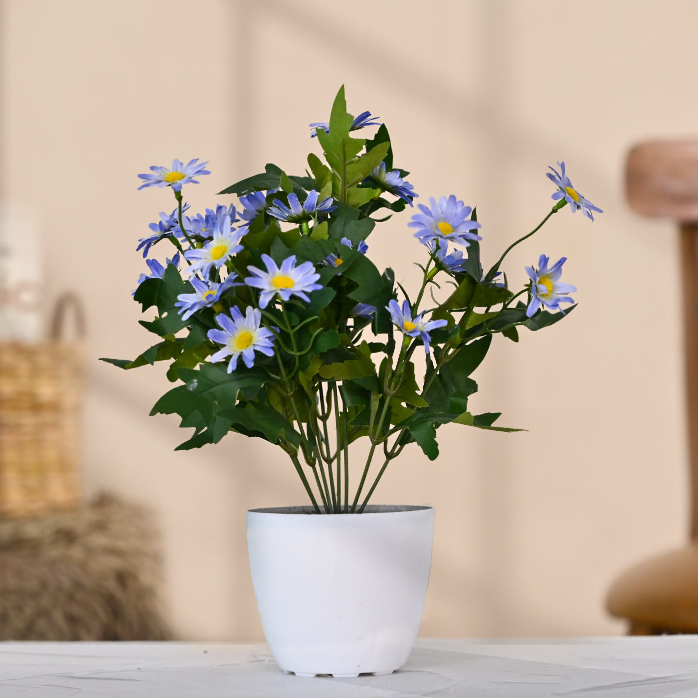 Set of 1 Artificial Plant & Flower Bush in Pot (Blue)