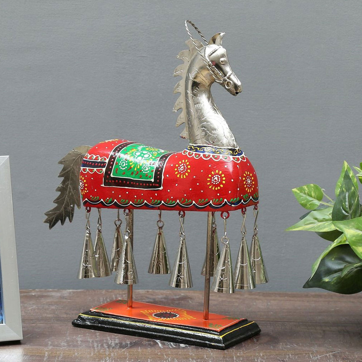 Wood horse Animal Figurine