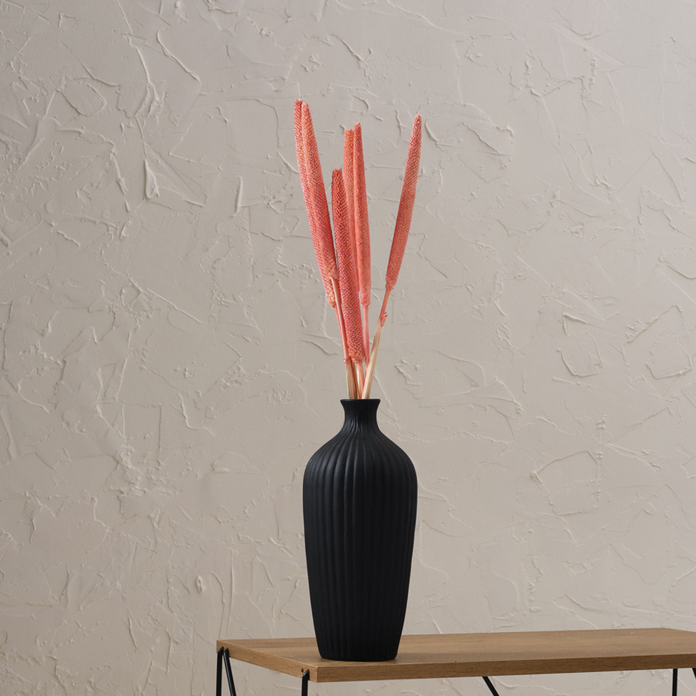 Saroi Vase Black 10 inch