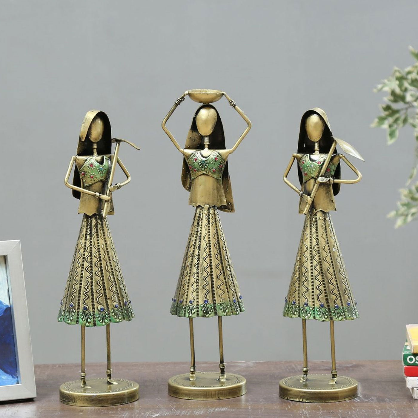 Narega lady Figurine Set Of 3