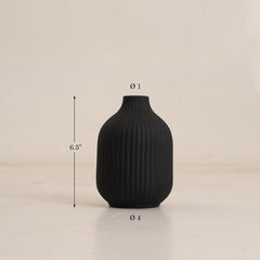 Ivory Vase Medium Black