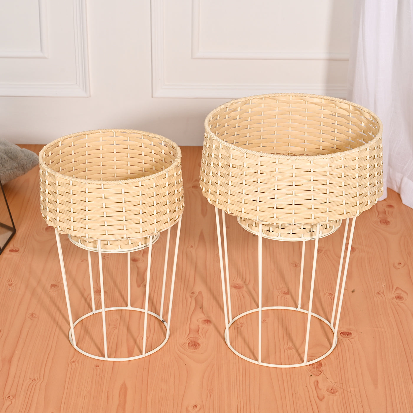 Hand Woven Planter with Stand 2 Piece