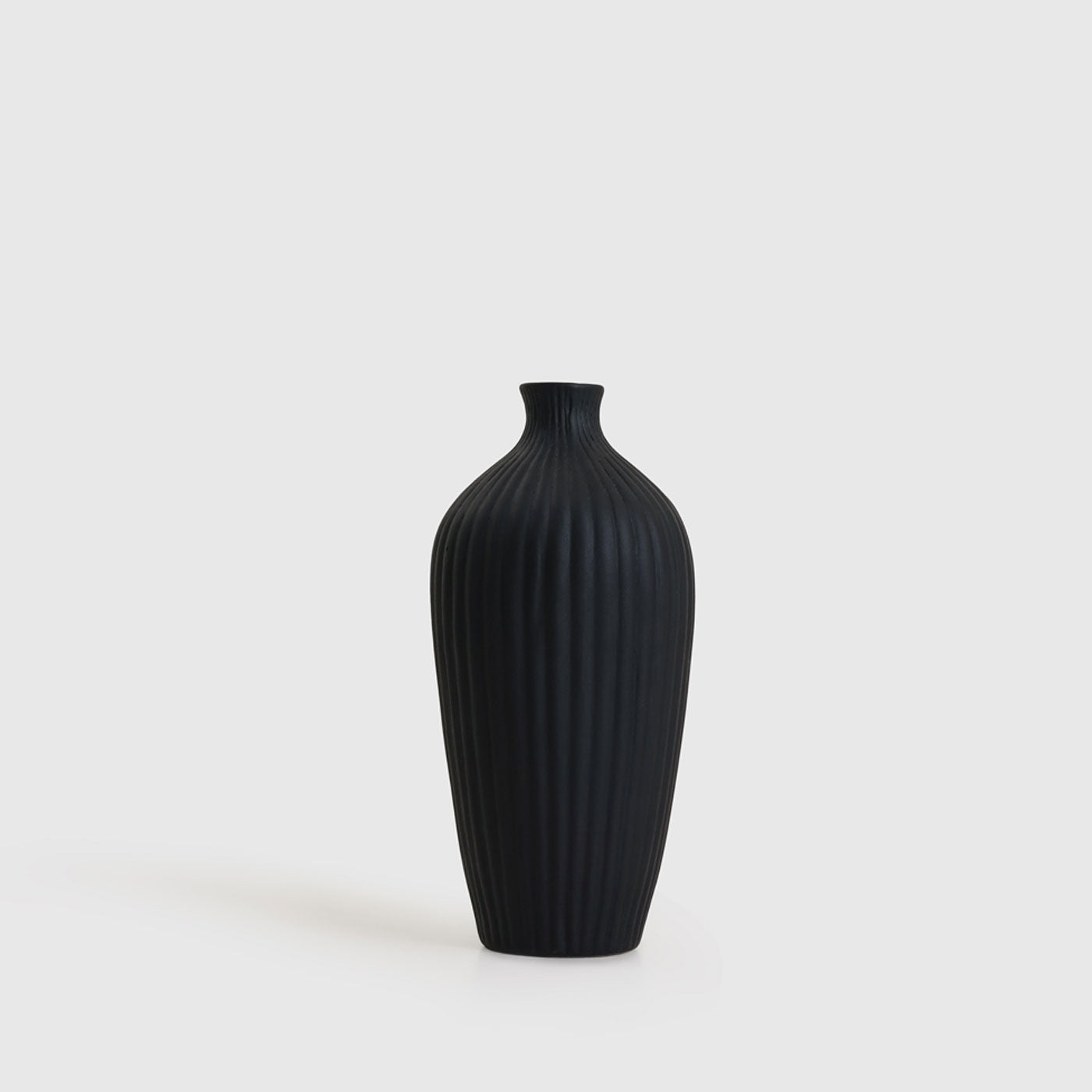 Saroi Vase Black 10 inch