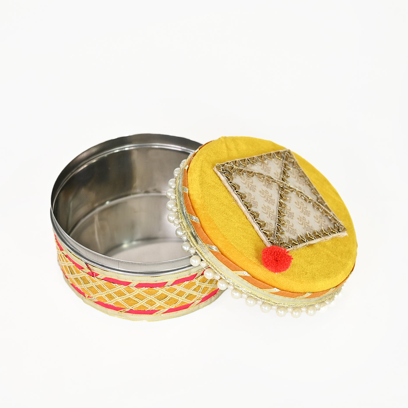 पहिल्या संक्रांती साठी वाण | हळदी कुंकू वाण | Sankrant craft | Pongal Craft  | By Punekar S… | Diy wedding gifts, Bridal gift wrapping ideas, Wedding  gifts packaging