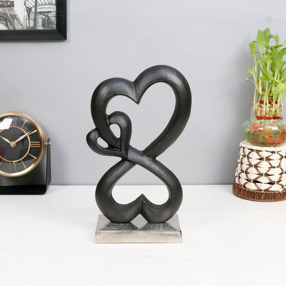 DecorTwist Brings Black Family Heart Sculpture showpiece
