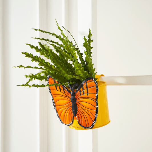 Butterfly Metal Hanging Planter for Plants Railing Flower Pot for Balcony Indoor Outdoor Hanging Pots for Plants Home Office Decor Garden Interior Balcony Decoration