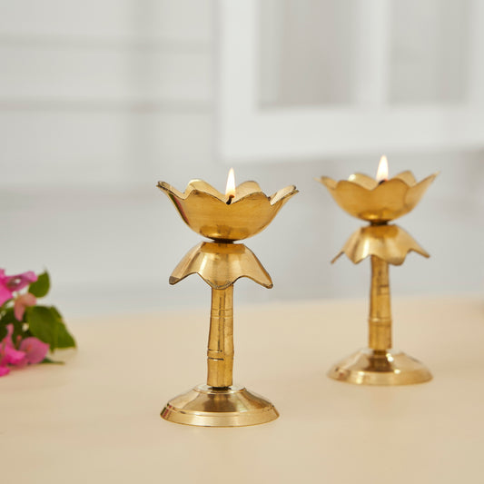 Kamal Pure Brass Diya for Puja Temple Decoration Lotus Shape Pillar Diya Stand Oil Lamp Deepak in Gold Antique Finished for Home Temple Pooja Articles Décor Return Gifts for House Warming Festive Gifts 4.5 Inch Set of 2