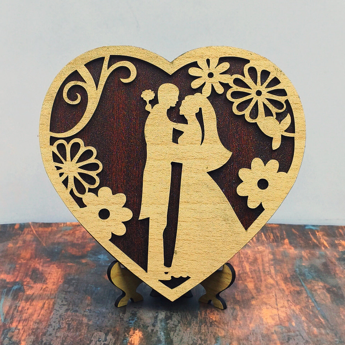 Valentine Couple Wooden Showpiece