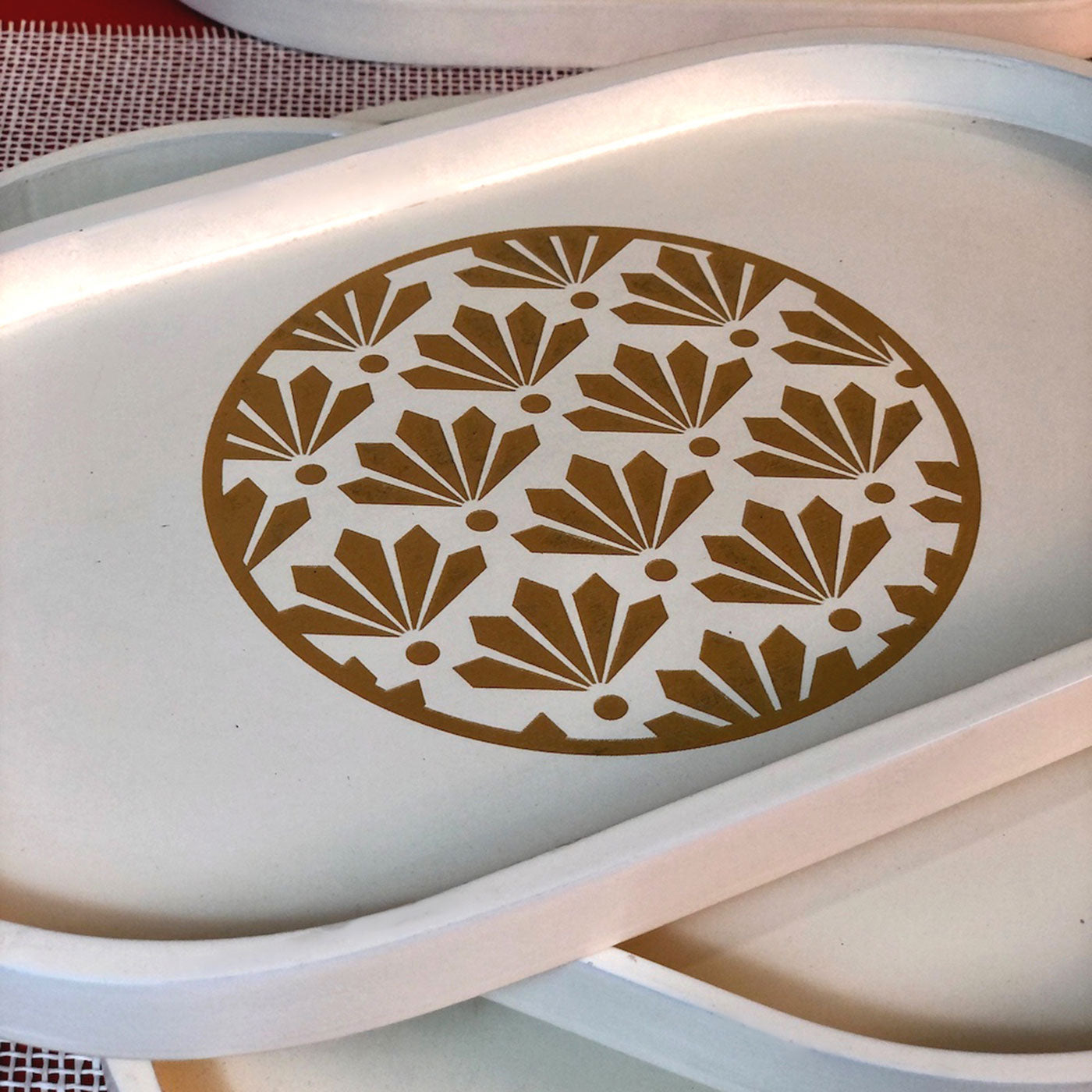 Lotus Carved Oval Tray - Offwhite (Medium)