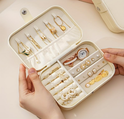 Portable Travel Jewellery Box | PU Leather Mini Organiser for Rings, Earrings, Necklaces | Soft Velvet Lining | Compact Gift Jewellery Case for Women & Girls