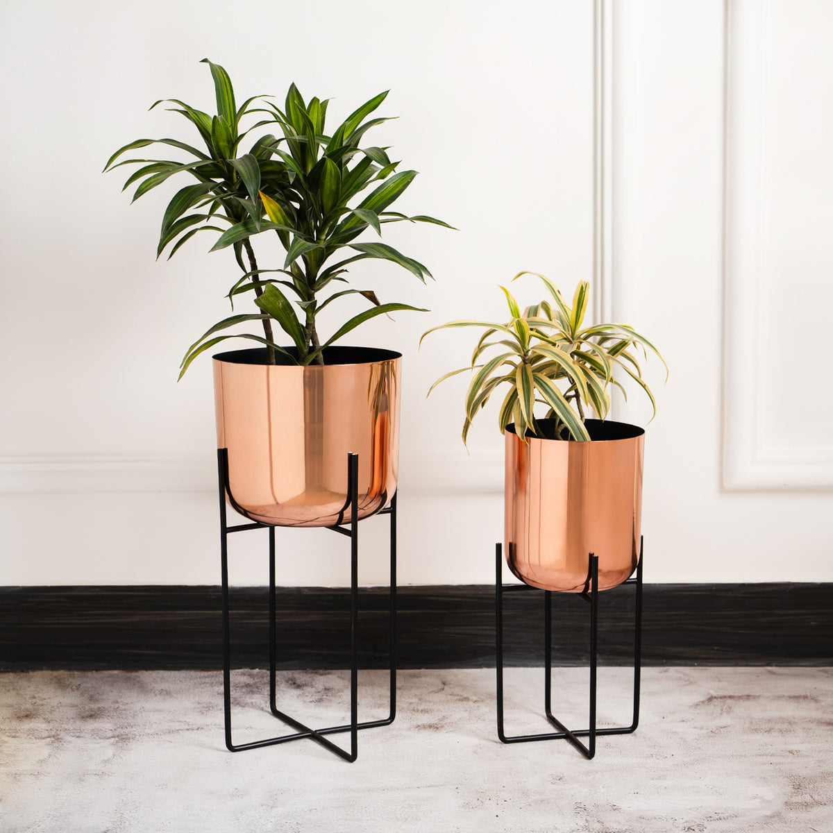 Vivid Set of 2 Planter Stands Copper & Black