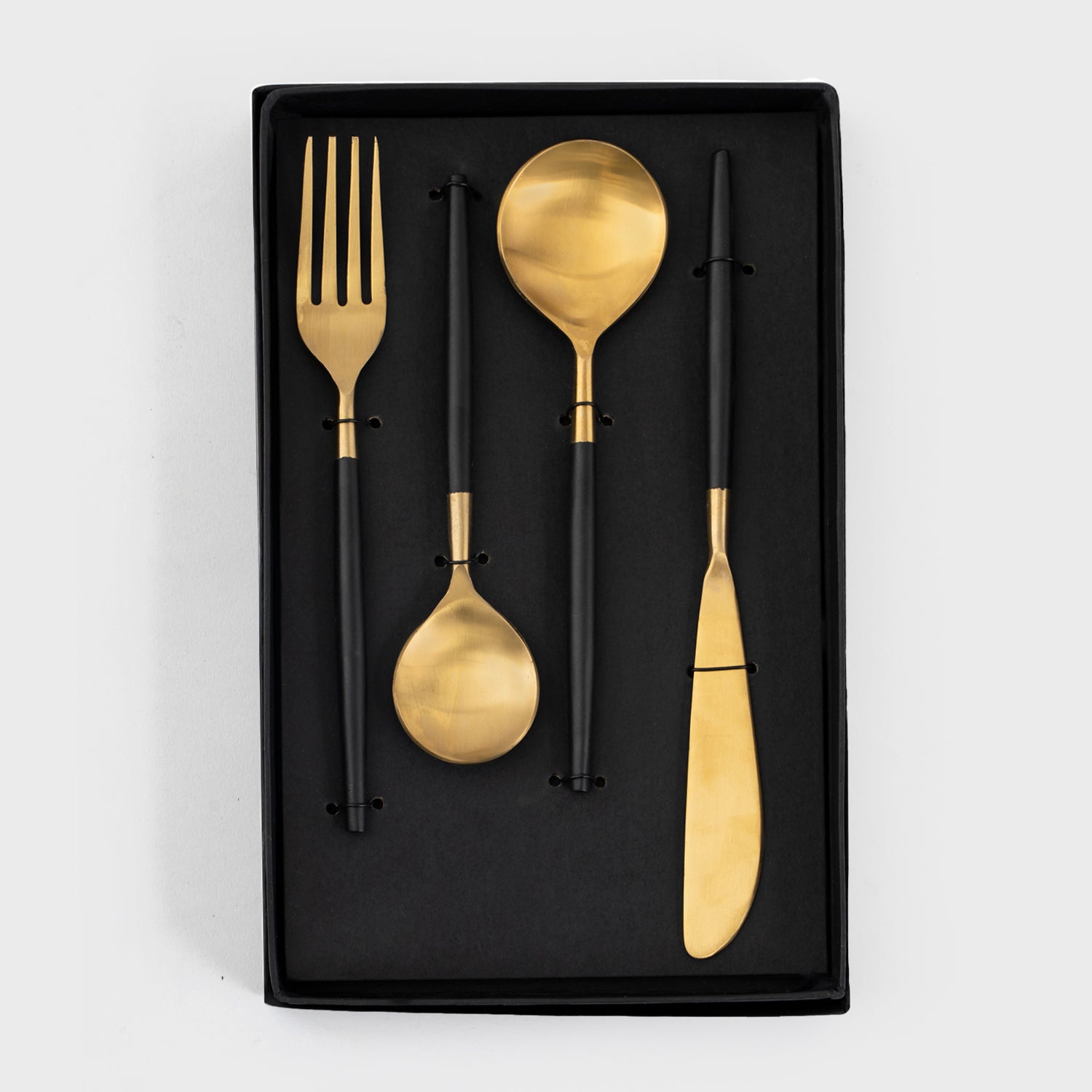 Luxury Cutlery Set (4 Pieces)